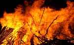 गिरिडीह में घर में घर में सोये लोगों को जिंदा जलाने का प्रयास, घर में लगाई आग