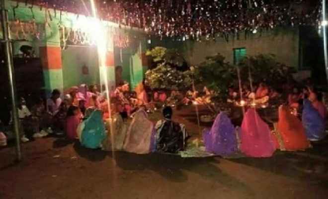 कृष्णनगर में जगधात्री पूजा की तैयारी शुरु