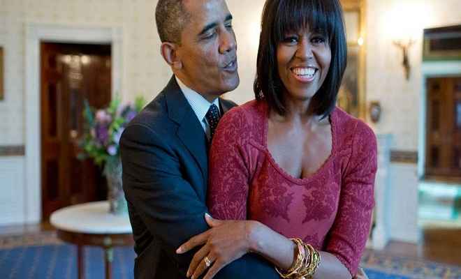 बराक ओबामा और मिशेल मना रहे शादी की 25वीं सालगिरह