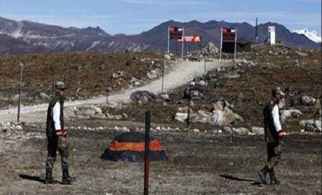चीन ने डोकलाम में बढ़ाई सैनिकों की संख्या, भारत चिंतित