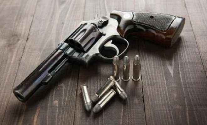 भाजपा नगरसेवक हिंगे के खिलाफ मारपीट व अवैध हथियार रखने का मामला दर्ज