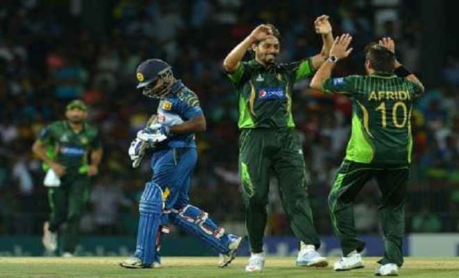 पाकिस्तान ने दूसरे एकदिवसीय में श्रीलंका को 32 रन से हराया