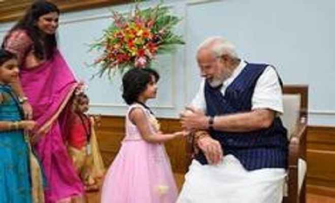 प्रधानमंत्री ने देशवासियों को दी ''भाई दूज'' की बधाई