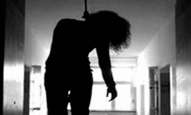 एमजेके गर्ल्स हाई स्कूल की छात्रा ने फंदा लगा की आत्महत्या‍‍
