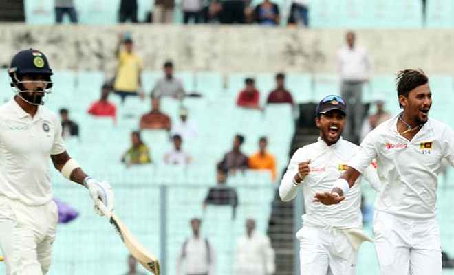 कोलकाता टेस्ट : भारत ने खोया राहुल का विकेट, दो विकेट पर 200 रन