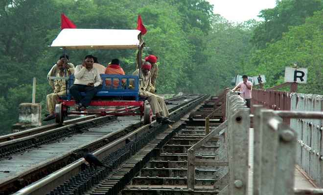 रेल दुर्घटनाएं रोकने के लिए पुश ट्राली में लगेगा जीपीएस