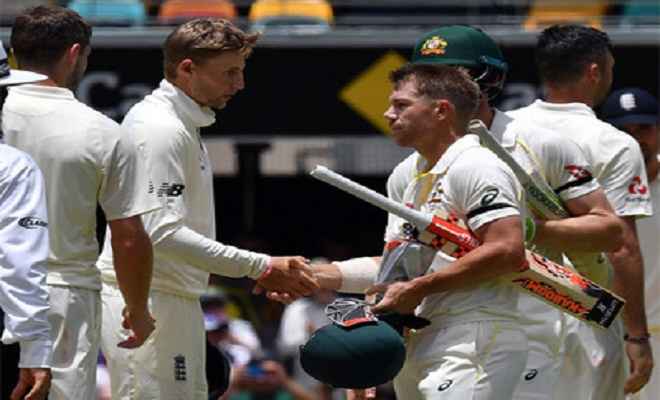 एशेज : ऑस्ट्रेलिया ने इंग्लैंड को 10 विकेट से हराया