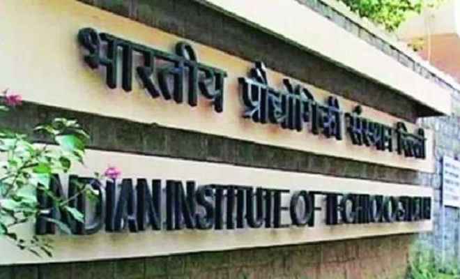 आईआईटी-जेईई की परीक्षा आॅनलाइन लेने के निर्णय पर केन्द्र सरकार से जवाब-तलब