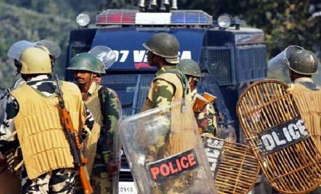 छह दिसम्बर को मद्देनजर अयोध्या में धारा 144 लागू, प्रदेश में पुलिस अलर्ट