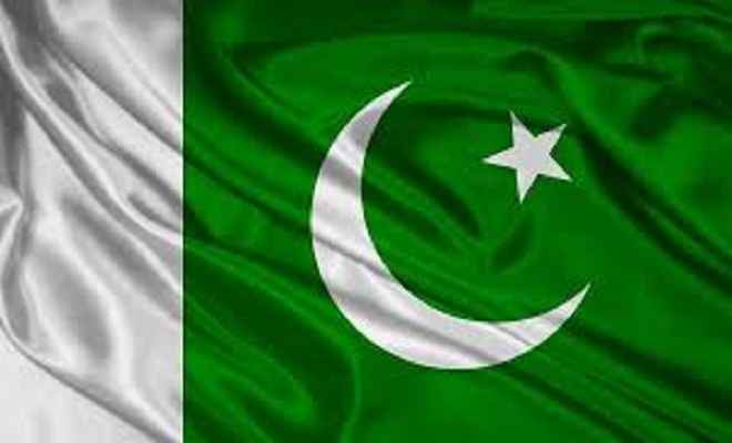 पाकिस्तान ने कुलभूषण की मां और पत्नी को वीजा देने के दिए निर्देश