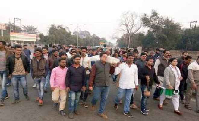 बोकारो में ब्राह्मणों ने निकाली रघुवर की ‘शवयात्रा’