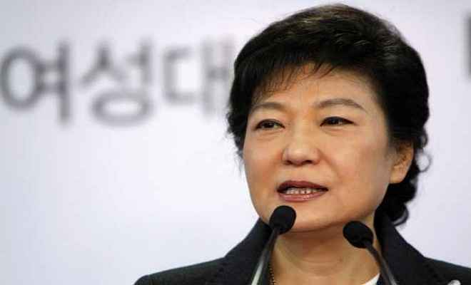 दक्षिण कोरिया: पार्क की गिरफ्तारी पर फैसला लेगी अदालत