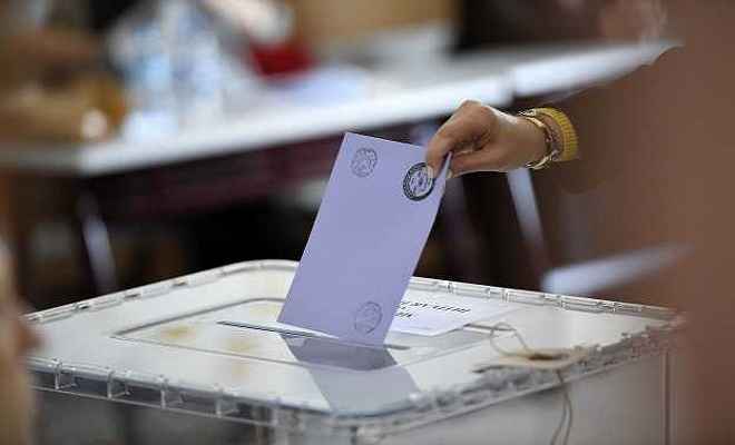 तुर्की: ऐतिहासिक राष्ट्रपति जनमत संग्रह के लिए मतदान शुरू