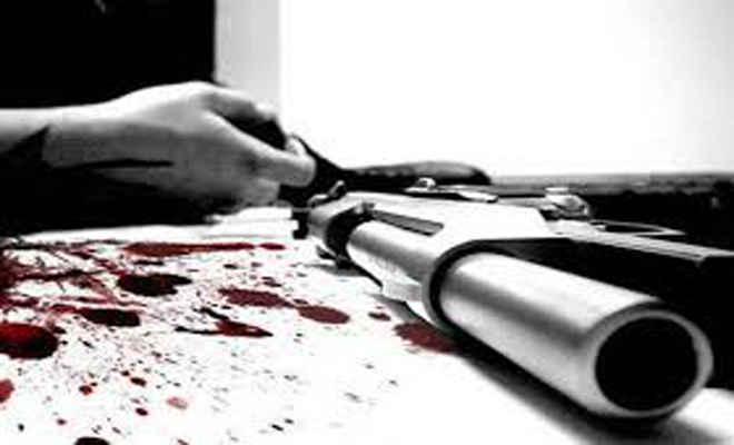 चिरैया में रड से प्रहार कर युवक की हत्या