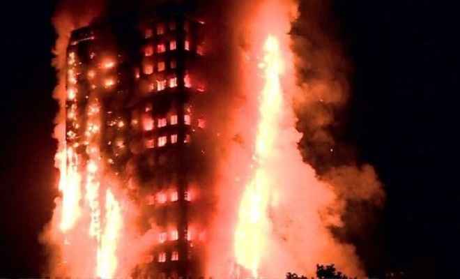 लंदन के बहुमंजिला टावर ब्लॉक में लगी भीषण आग