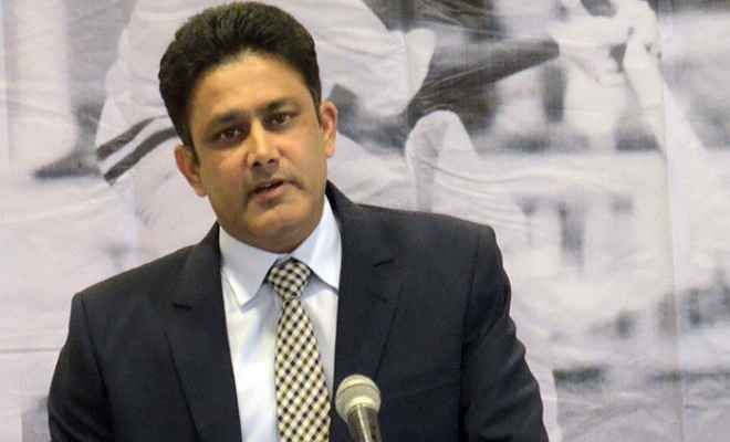 भारतीय क्रिकेट टीम के मुख्य कोच अनिल कुंबले ने पद से दिया इस्तीफा