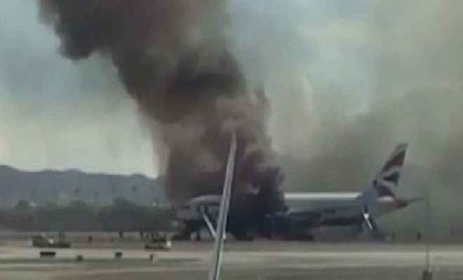 डेनेवर एयरपोर्ट पर घरेलू विमान में लगी आग