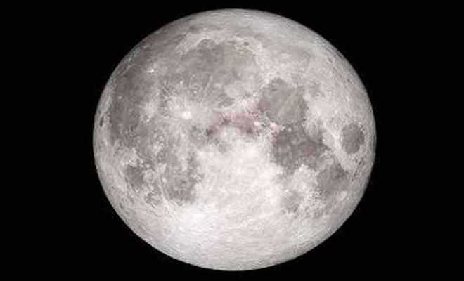 गुरुपूर्णिमा पर नासा ने जारी की चांद की तस्वीर