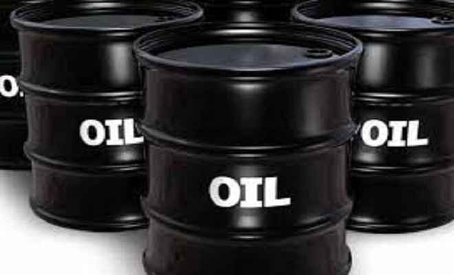 कच्चे तेल की अंतरराष्ट्रीय कीमत में मामूली कमी