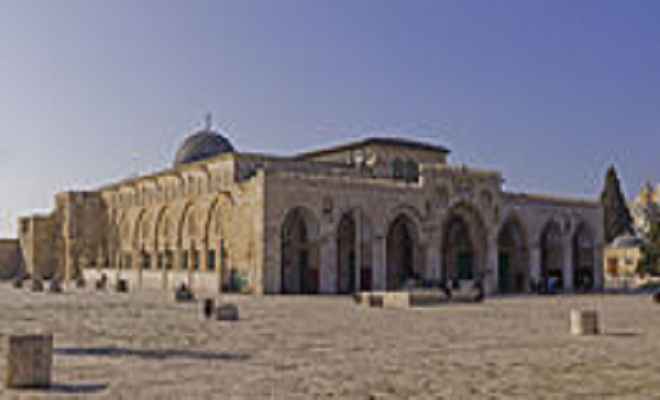 इजरायल अल-अक्सा मस्जिद से हटाएगा मेटल डिटेक्टर