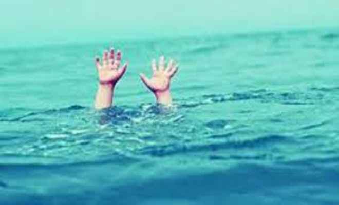 डौक नदी में दो किशोर की डूबने से मौत, शव का पता नहीं