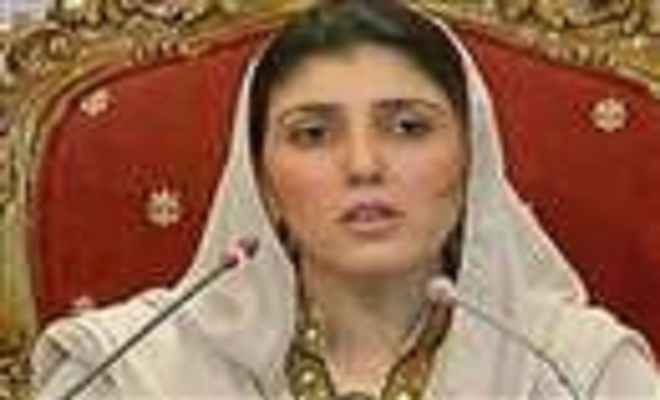 महिला सांसद ने इमरान खान पर लगाया चरित्रहीनता का आरोप