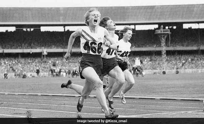 चार बार की ओलम्पिक चैम्पियन बेटी कुथबर्ट का निधन