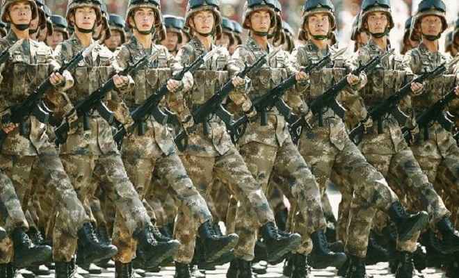 चीन ने डोकलाम बढ़ाई सैनिकों की संख्या