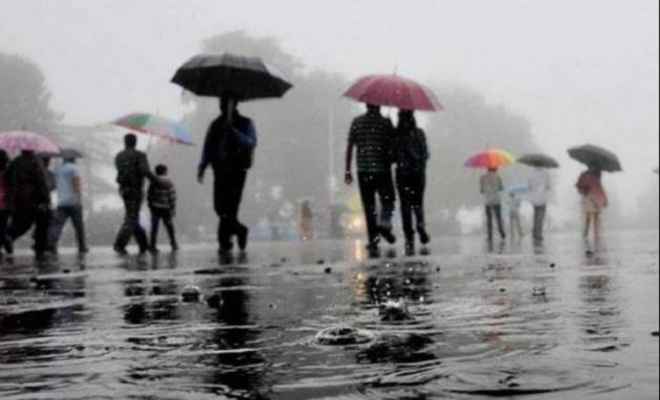 दिल्ली समेत देश के कई हिस्सों में भारी बारिश की संभावना