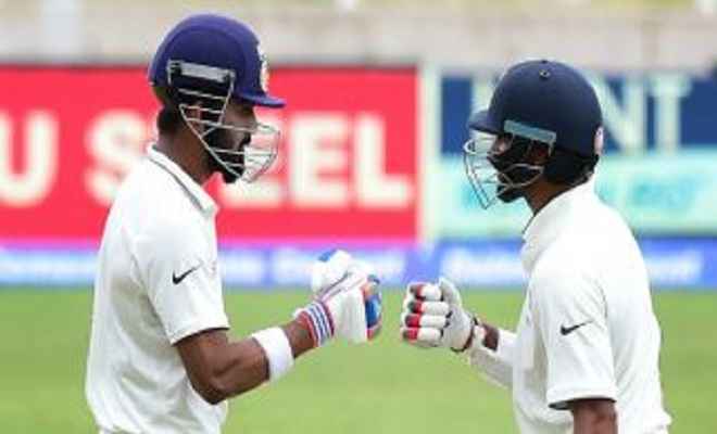 पल्लीकल टेस्ट: टॉस जीतकर भारत की पहले बल्लेबाजी, कुलदीप को मौका