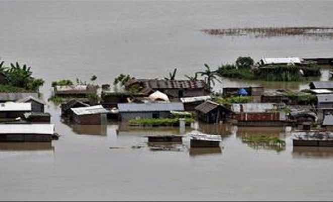 बाढ़ की विभीषिका: असम के 16 जिले प्रभावित, अबतक 16 की मौत