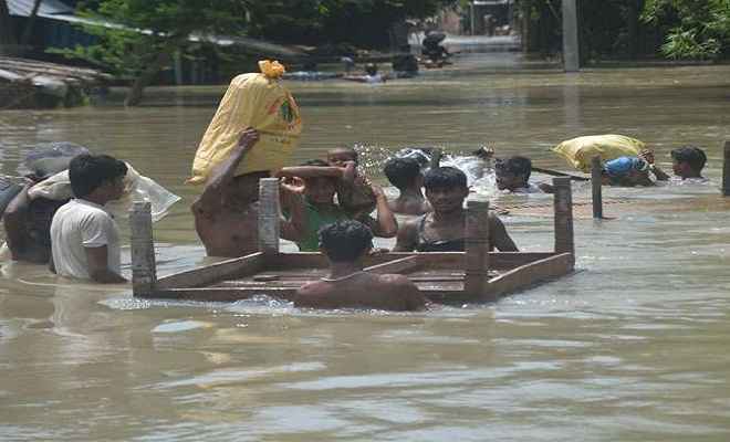 बाढ़ में 98 लोगों के डूबने की आशंका