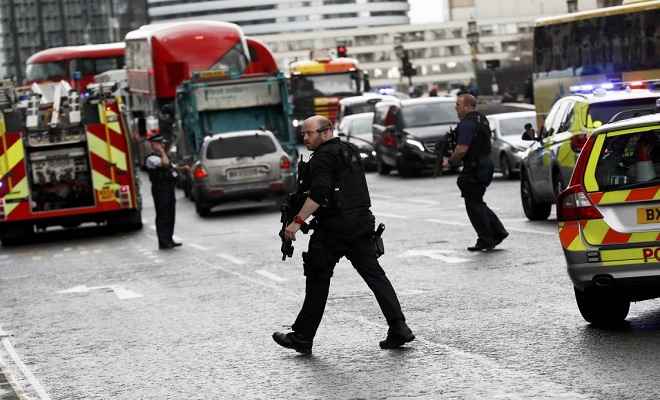 बार्सिलोना में आतंकी हमला, 13 की मौत, पुलिस ने मार गिराए 4 संदिग्ध