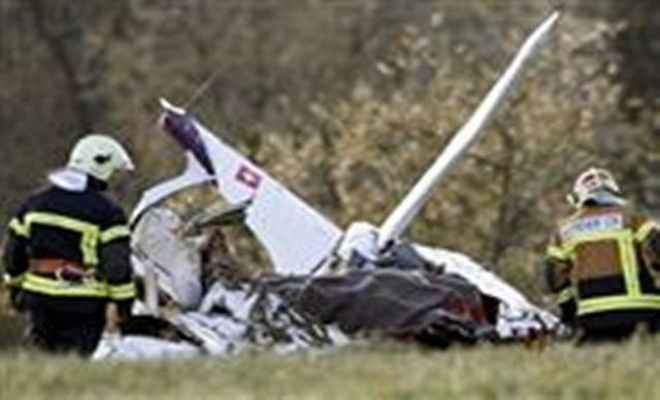 स्विट्जरलैंड में छोटा विमान दुर्घटनाग्रस्त, 3 मरे