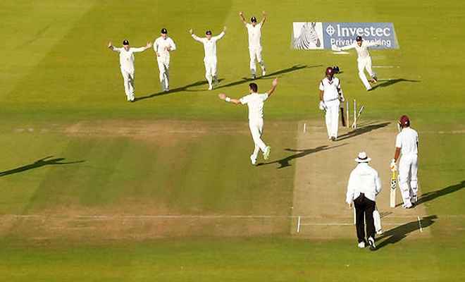 123 रनों पर सिमटी विंडीज टीम, इंग्लैंड की भी खराब शुरुआत