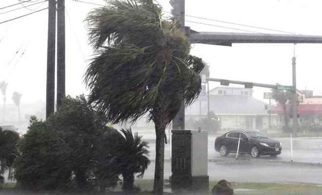 इरमा तूफान की आशंका : 56 लाख लोगों से फ्लोरिडा खाली करने को कहा गया