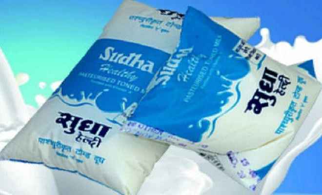 बिहार में सुधा डेयरी ने बढ़ायी दूध की कीमत