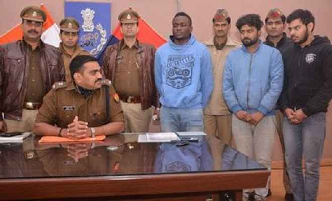 ऑन लाइन ठगी करने वाले नाइजीरियन सहित तीन को कानपुर पुलिस ने दिल्ली से किया गिरफ्तार