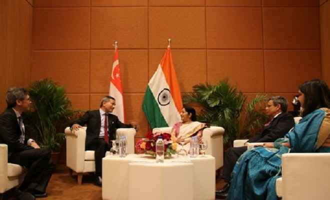 सिंगापुर के विदेश मंत्री से मिलीं सुषमा स्वराज