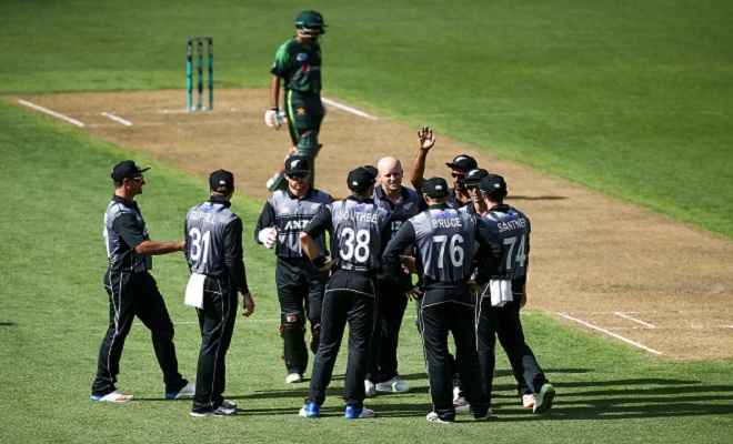 न्यूजीलैंड ने पहले टी-20 में पाकिस्तान को 7 विकेट से हराया