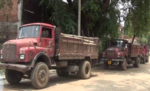 बालू से लदे तीन ट्रक जब्त, चालक गिरफ्तार