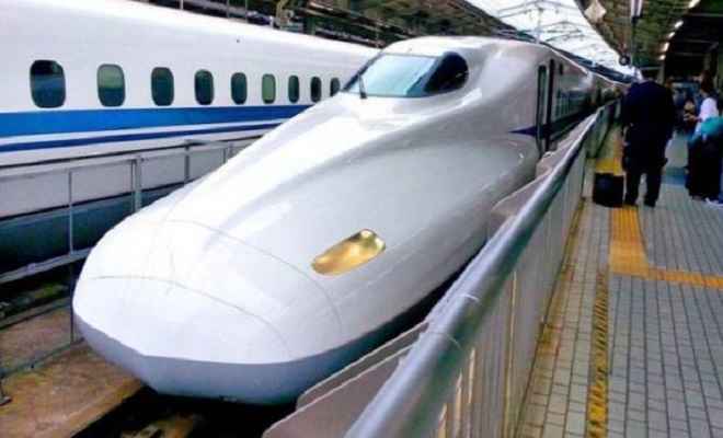 जल्द शुरू होगा देश की सबसे हाईटेक रेलगाड़ी 'ट्रेन 18' का ट्रायल