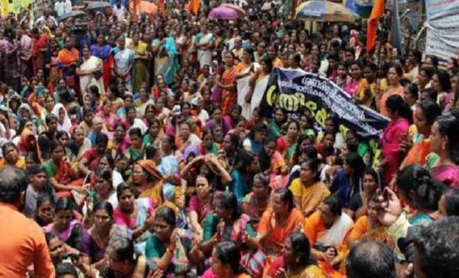 सबरीमाला: महिलाओं को प्रवेश ना मिलने पर आज केरल बंद, प्रदर्शनकारियों ने पुलिस पर फेंके पत्थर