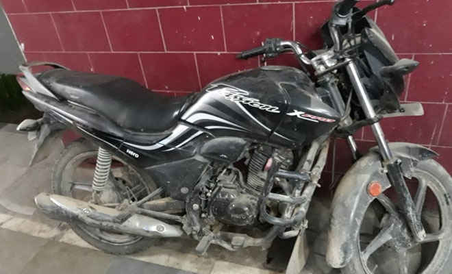 रक्सौल जीआरपी ने चोरी की बाइक बरामद की