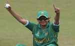पाकिस्तान की महिला क्रिकेटर ने रचा इतिहास, ICC वन-डे रैंकिंग में पहुंची टॉप पर