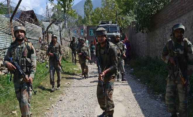 जम्मू-कश्मीर: बडगाम मुठभेड़ में सुरक्षाबलों ने 2 आतंकी किए ढेर, सेना का सर्च ऑपरेशन जारी