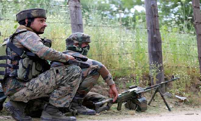 जम्मू/कश्मीर: छिप कर सेना पर कर रहे थे फायरिंग, सुरक्षा बलों ने एक आतंकी को किया ढेर