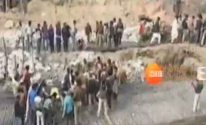 सहारनपुर में निर्माणाधीन पुल का लोहे का जाल गिरा, दो मजदूरों की मौत, 5 घायल