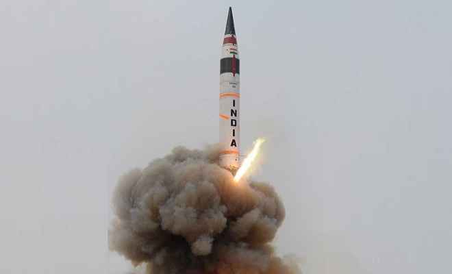 परमाणु हथियार ले जाने में सक्षम अग्नि -1 बैलिस्टिक मिसाइल का सफल परीक्षण