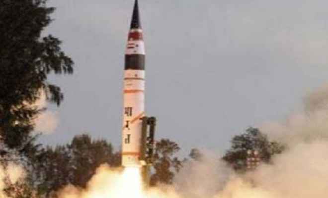 भारत ने किया अग्नि 2 मिसाइल का परीक्षण, प्रक्षेपास्त्र 2000 किलोमीटर तक मार करने में सक्षम